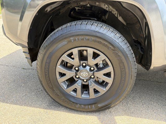2023 Toyota Tacoma SR5 V6