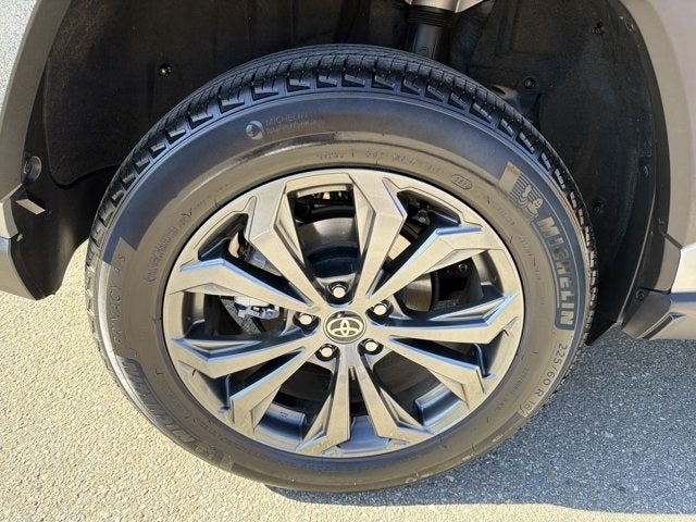 2024 Toyota RAV4 Hybrid XLE Premium