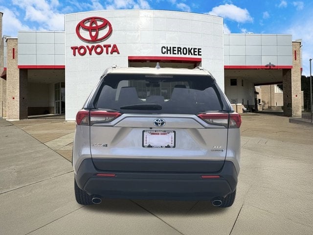 2023 Toyota RAV4 Hybrid XLE