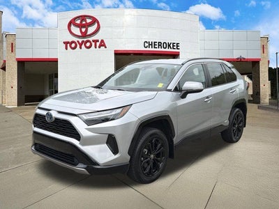 2024 Toyota RAV4 Hybrid SE