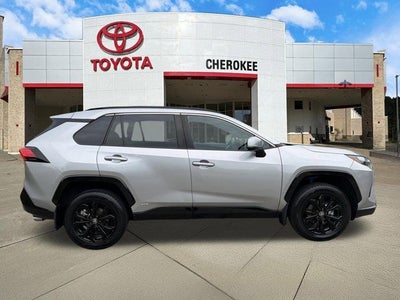 2024 Toyota RAV4 Hybrid SE