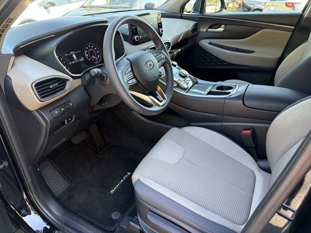 2022 Hyundai Santa Fe SE