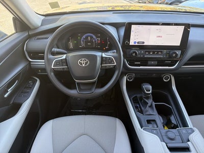 2026 Toyota Grand Highlander Hybrid LE