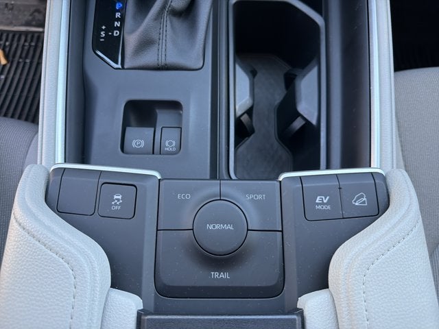 2026 Toyota Grand Highlander Hybrid LE