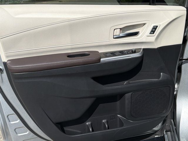 2021 Toyota Sienna Platinum 7 Passenger