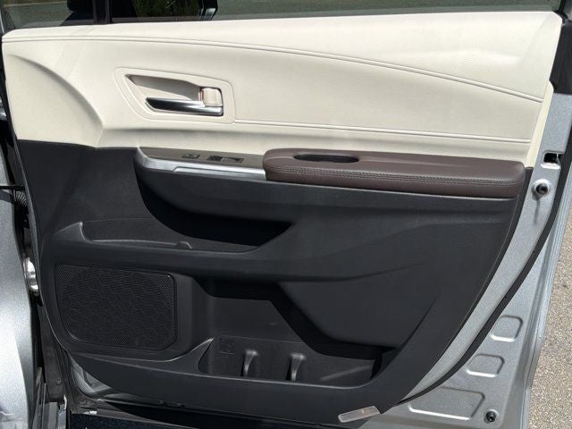 2021 Toyota Sienna Platinum 7 Passenger