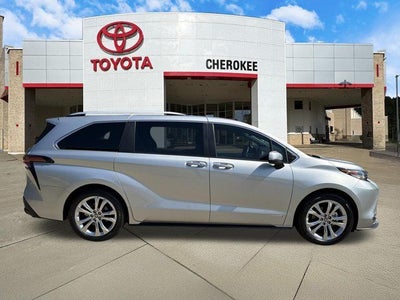 2021 Toyota Sienna Platinum 7 Passenger