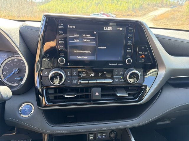 2022 Toyota Highlander Hybrid XLE