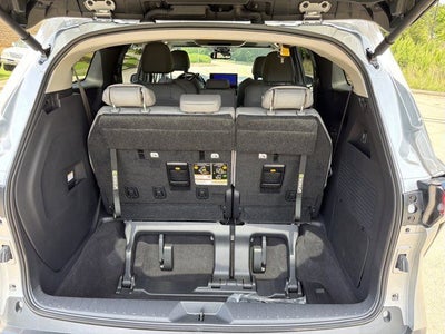 2025 Toyota Sienna XLE 8 Passenger