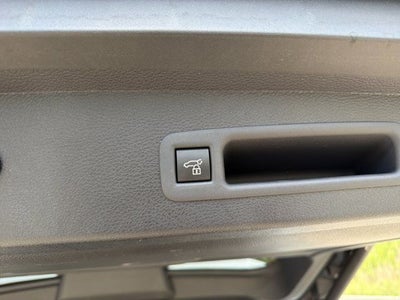2025 Toyota Sienna XLE 8 Passenger