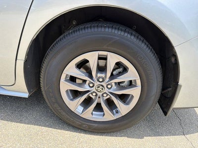 2025 Toyota Sienna XLE 8 Passenger