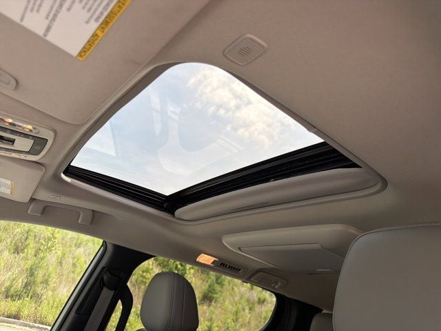 2025 Toyota Sienna XLE 8 Passenger