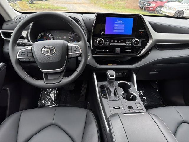 2026 Toyota Highlander Hybrid XLE
