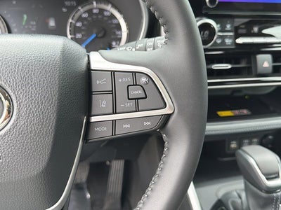 2026 Toyota Highlander Hybrid XLE