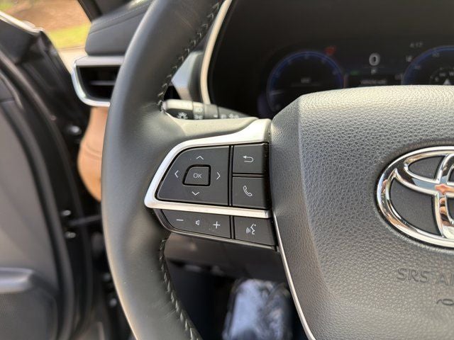 2024 Toyota Highlander Platinum