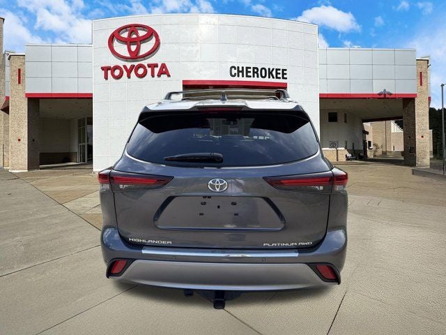 2024 Toyota Highlander Platinum
