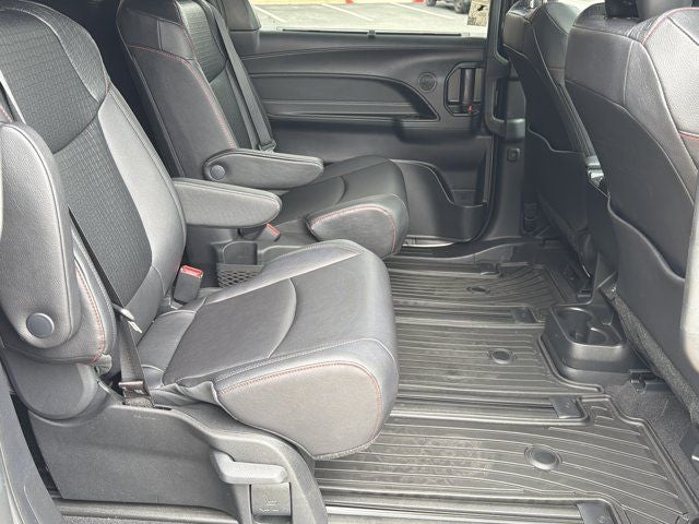 2026 Toyota Sienna XSE 7 Passenger