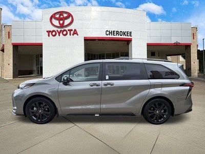 2026 Toyota Sienna XSE 7 Passenger