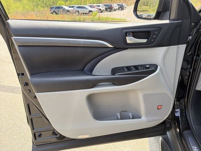 2019 Toyota Highlander Limited Platinum