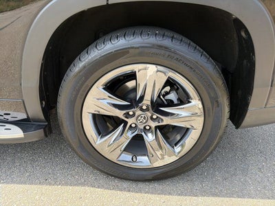 2019 Toyota Highlander Limited Platinum