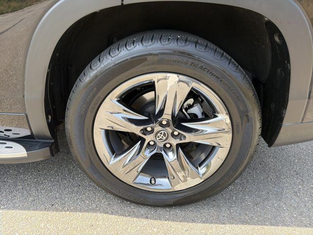2019 Toyota Highlander Limited Platinum