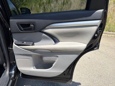 2019 Toyota Highlander LE
