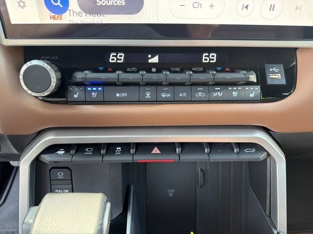 2025 Toyota Tundra Hybrid 1794 Edition