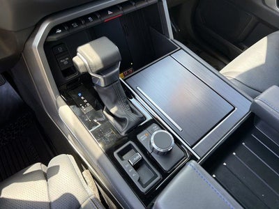 2025 Toyota Tundra Hybrid Platinum