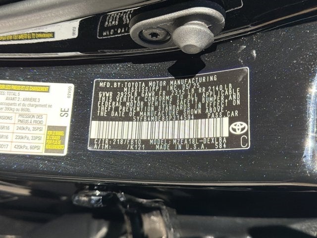 2025 Toyota Corolla LE