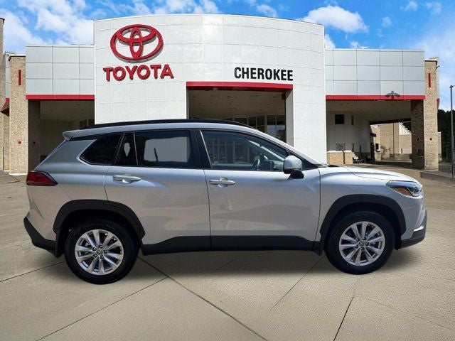 2024 Toyota Corolla Cross LE