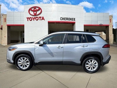 2024 Toyota Corolla Cross LE