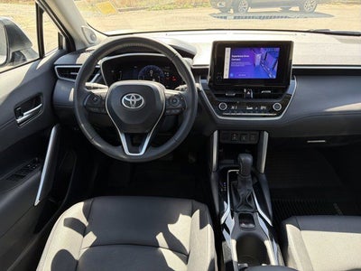 2024 Toyota Corolla Cross XLE