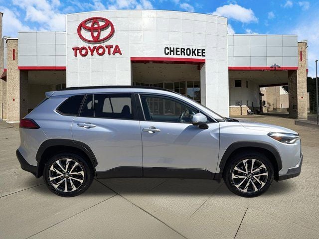2024 Toyota Corolla Cross XLE