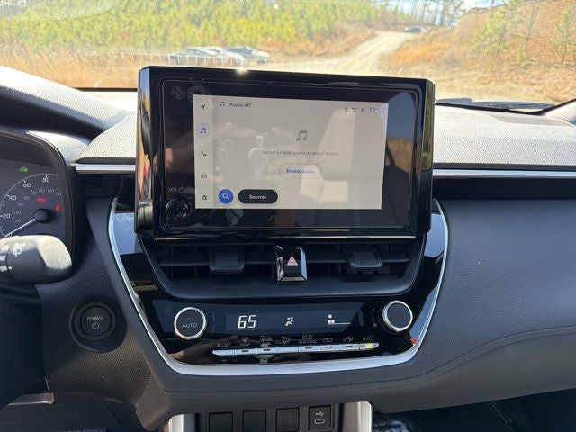 2025 Toyota Corolla Cross Hybrid SE