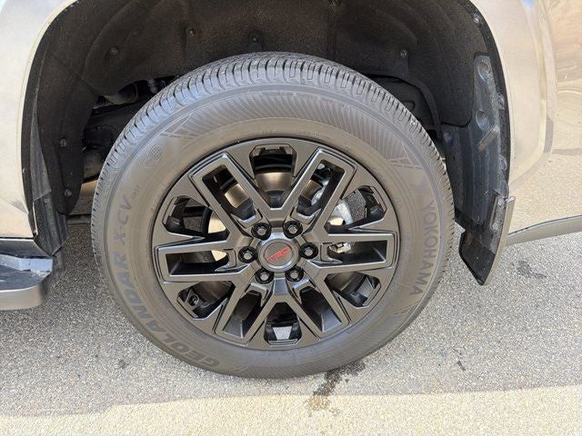 2024 Toyota Sequoia SR5