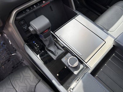 2024 Toyota Sequoia SR5