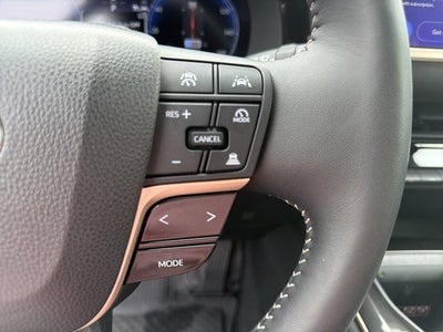 2025 Toyota Crown Signia Limited