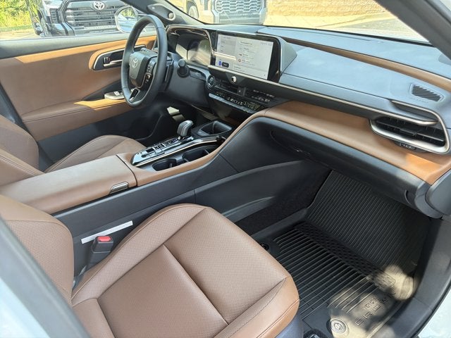 2025 Toyota Crown Signia Limited