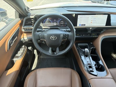 2025 Toyota Crown Signia Limited