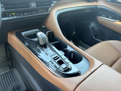 2025 Toyota Crown Signia Limited