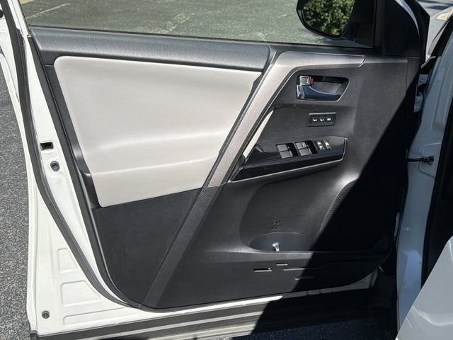 2017 Toyota RAV4 Hybrid Limited