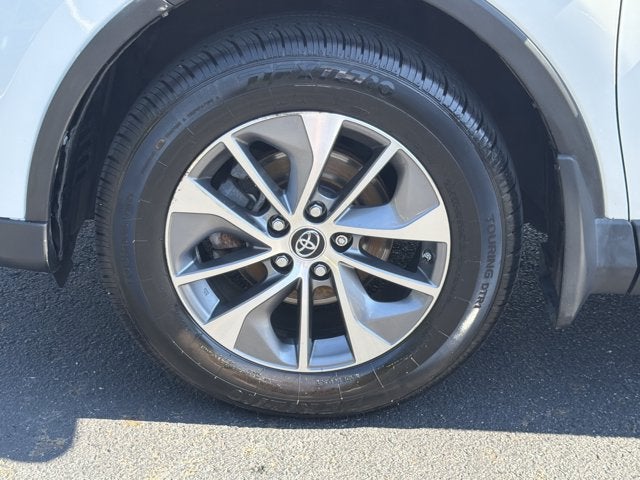 2018 Toyota RAV4 Hybrid XLE