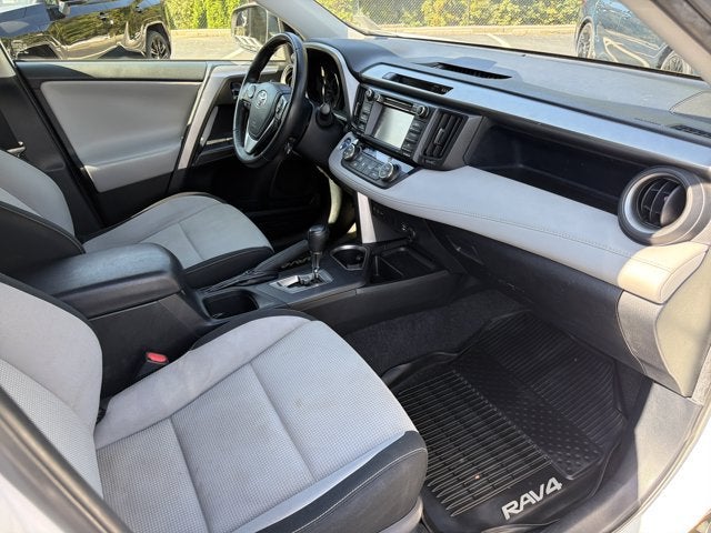 2018 Toyota RAV4 Hybrid XLE