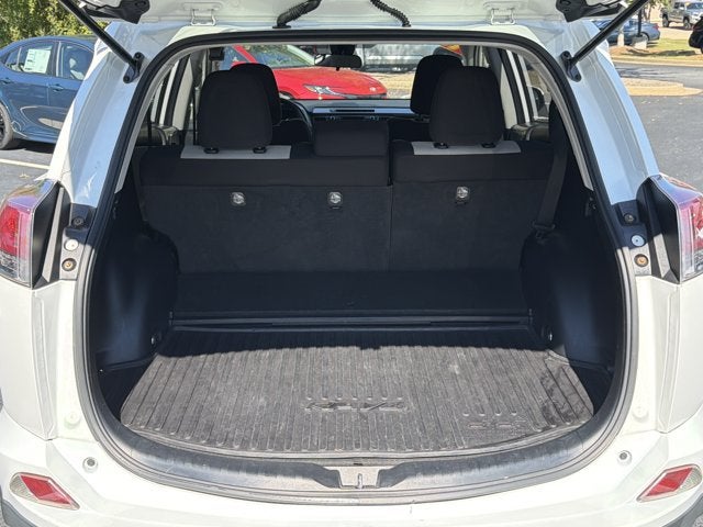 2018 Toyota RAV4 Hybrid XLE