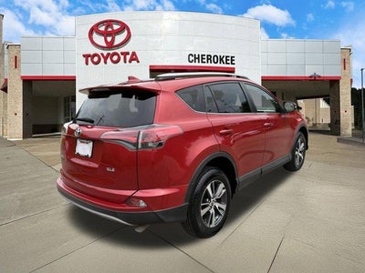 2017 Toyota RAV4 XLE