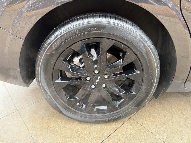 2024 Kia Carnival SX