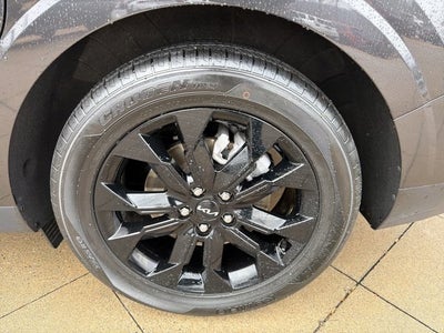 2024 Kia Carnival SX