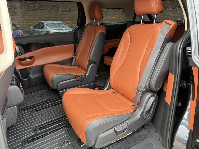 2024 Kia Carnival SX