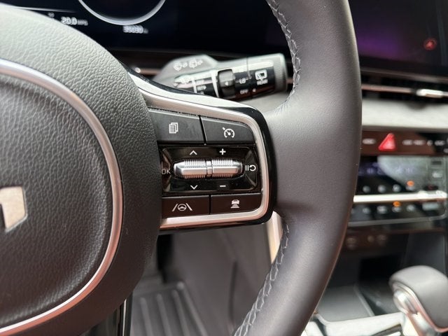 2024 Kia Carnival SX