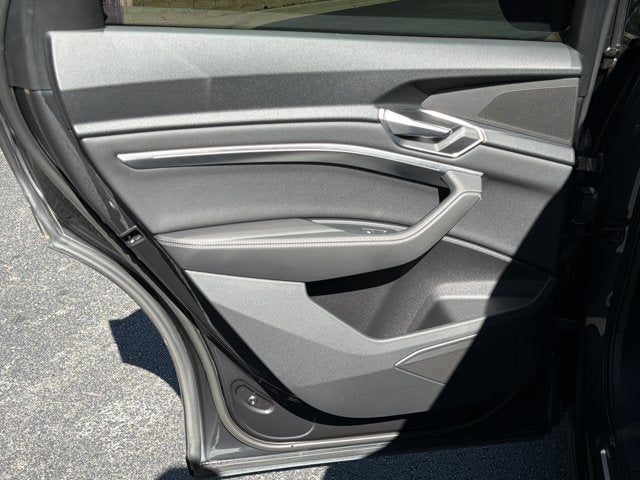 2021 Audi e-tron Premium quattro